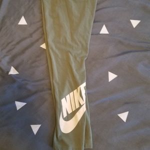 Nike leggings